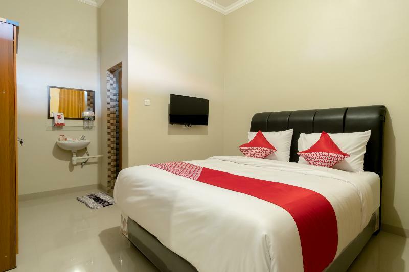 Reddoorz At Joyce Guest House Medan Extérieur photo